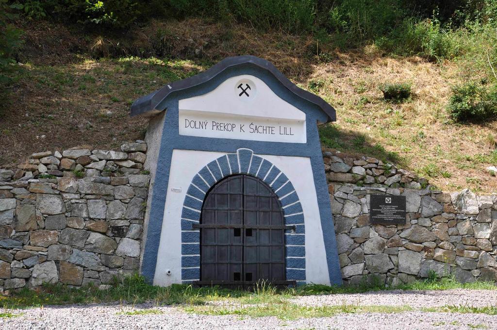 Penzion Bansky Dom Banská Štiavnica Екстериор снимка