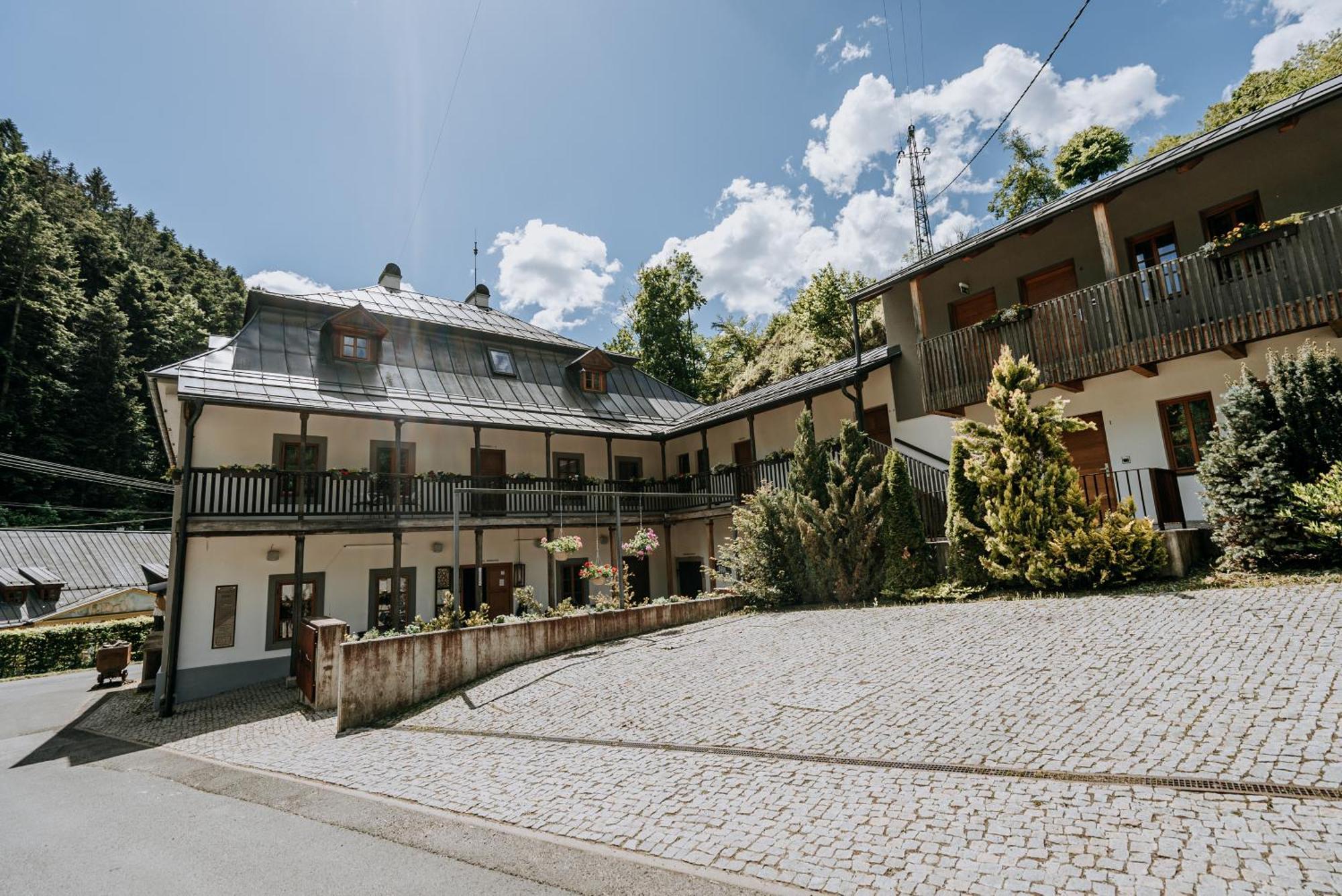 Penzion Bansky Dom Banská Štiavnica Екстериор снимка